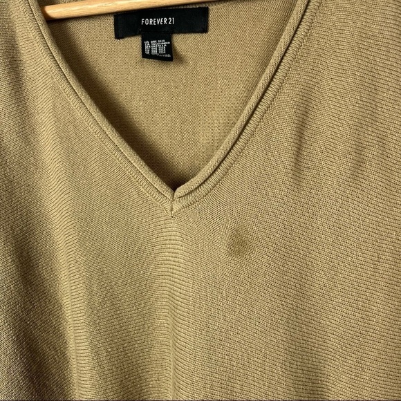 Forever 21 Brown & Black Stripe Tassel Bottom Poncho Sweater OS - Picture 3 of 5